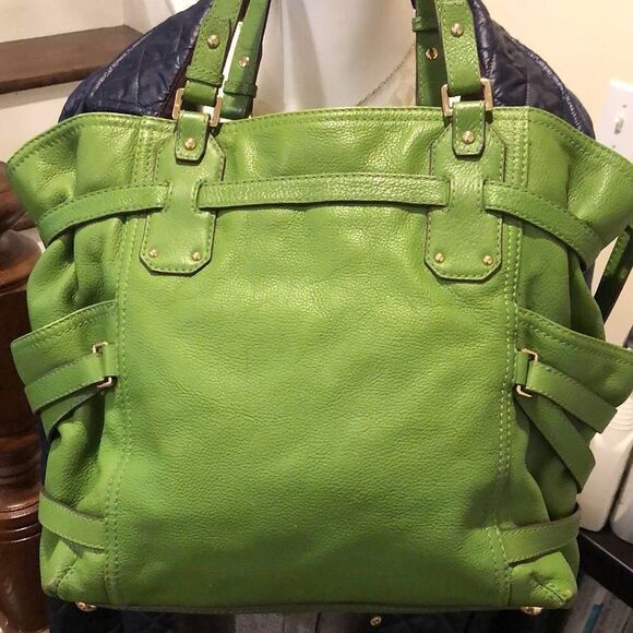 MICHAEL KORS Gansevoort Green Leather Crossbody Handbag Tote W Gold Accents - Picture 4 of 16